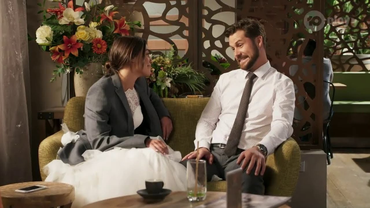 Paige & Mark at The Waterhole | Neighbours [2020]