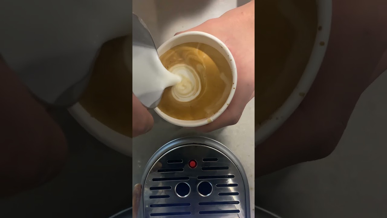 Day 124 of Practicing Latte Art Until I Become a Barista 