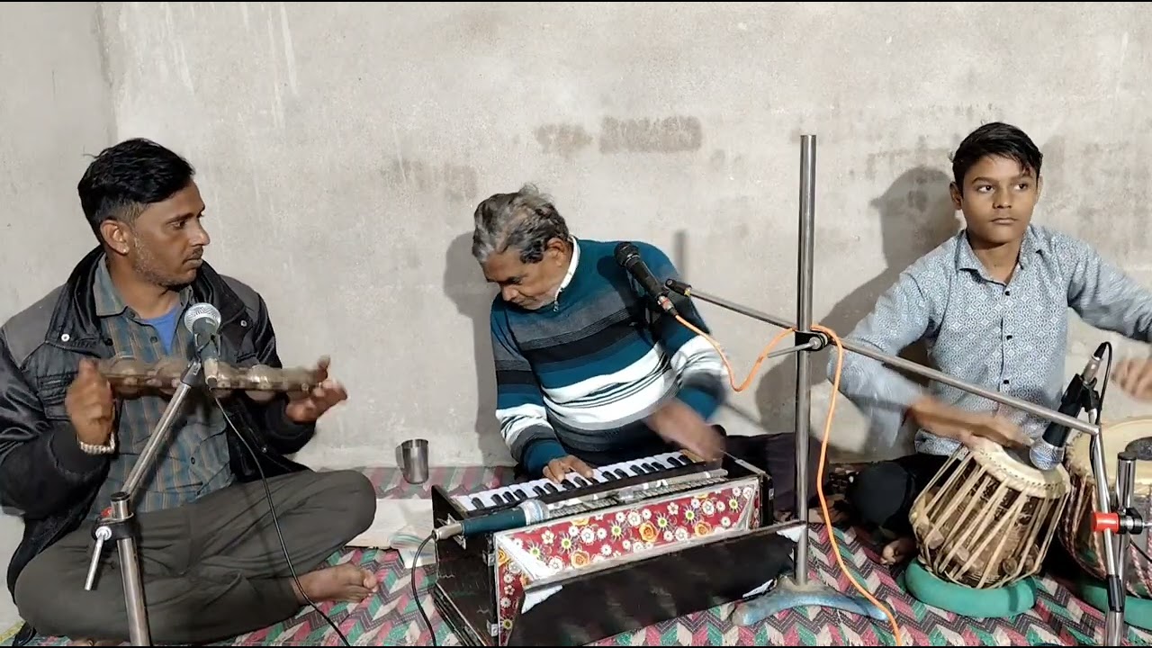 अकेले ही अकेले चला है कहाँ ।।स्वर- खां साहब।। 