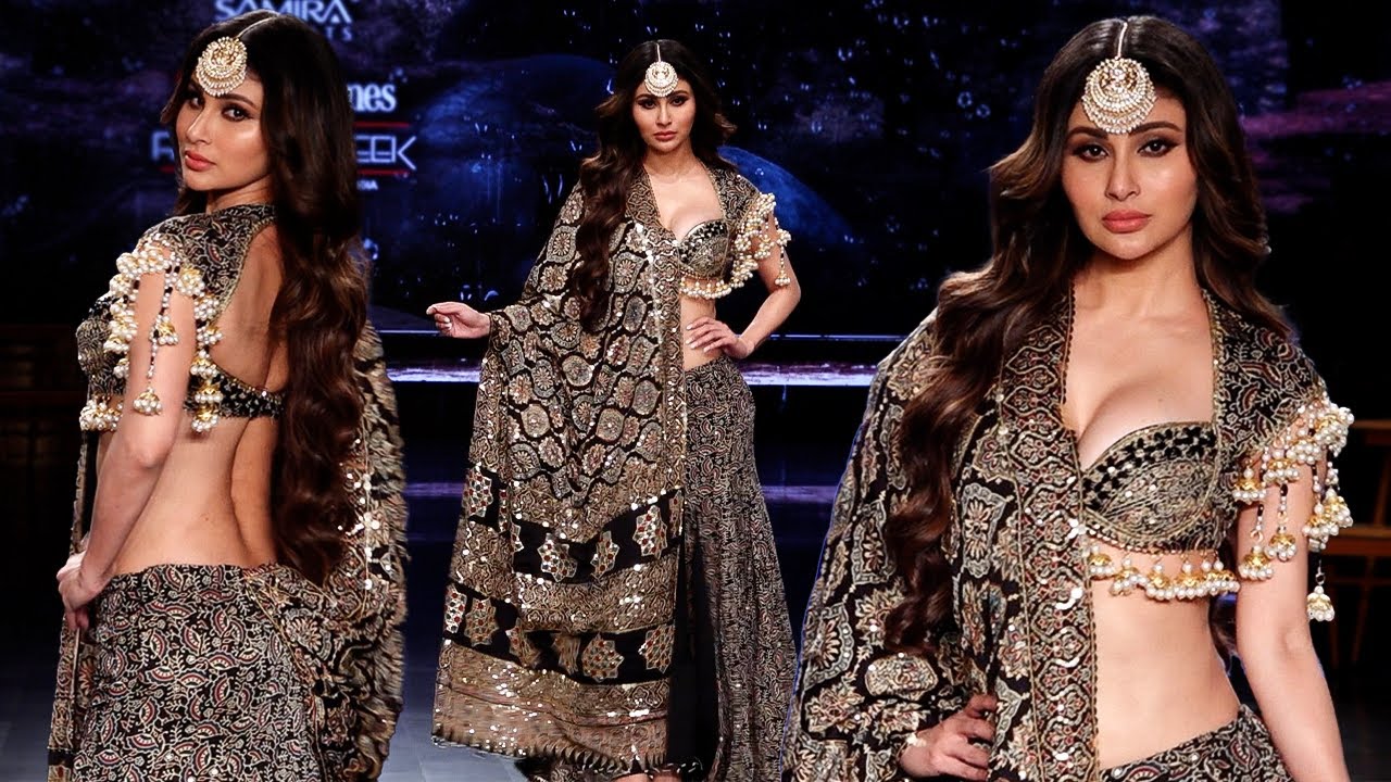 Mouni Roy Showstopper For Nitya Bajaj By Tea Culture Of The World At Bombay Time Fashion  Week 2025
