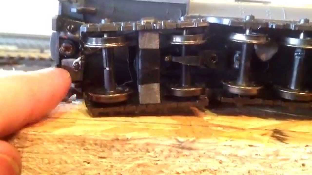 Rivarossi Challenger: improving electrical pickup.