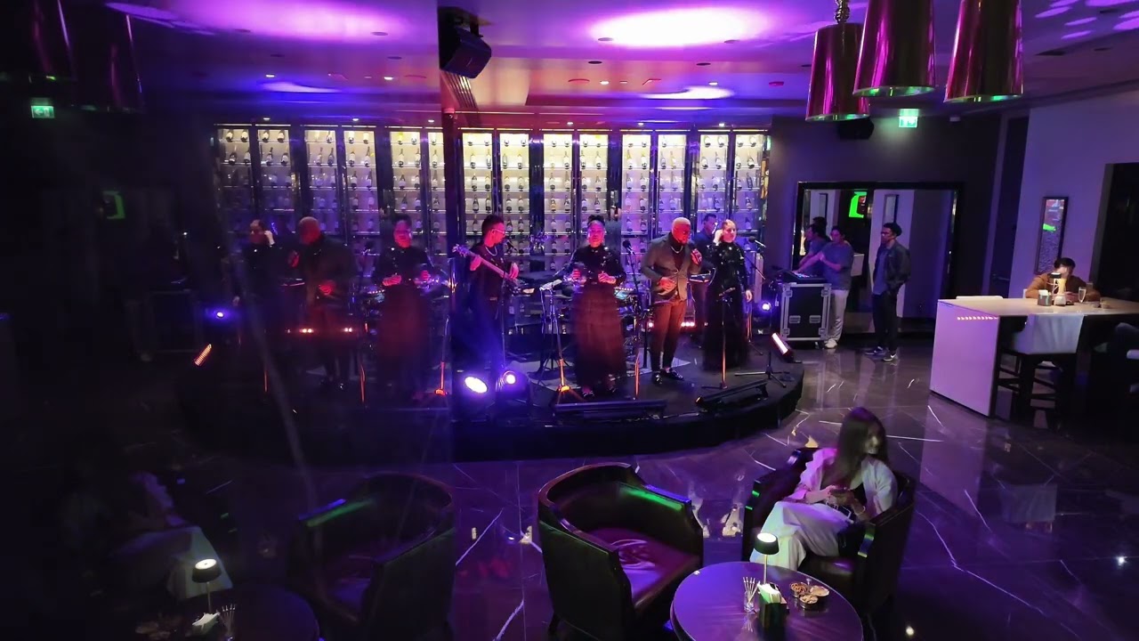 #freelifeband #bandcover #livemusic #isntshelovely❤️ #🇨🇺🇦🇪 #🎤🥁🪇🪘🎹🎶🕺💃🪩 
