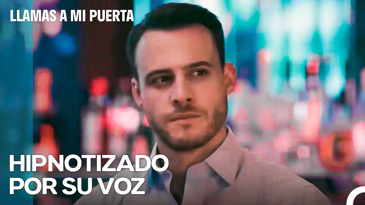 La Mirada Hipnotizante De Serkan Bolat Mientras Eda Canta - Llamas A Mi Puerta