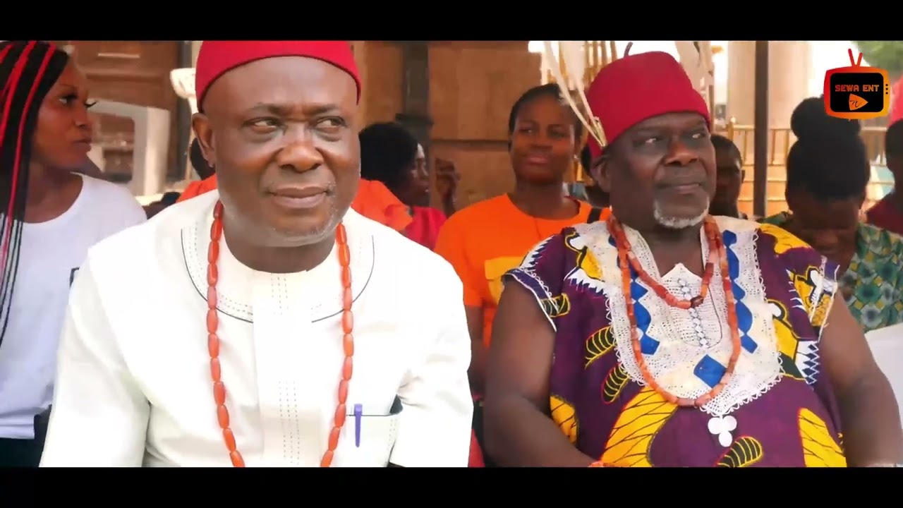 NZE И OZO NDI IGBO в прямом эфире в NNOBI IDEMILI В ШТАТЕ АНАМБРА (КРАТКОЕ ВИДЕО)