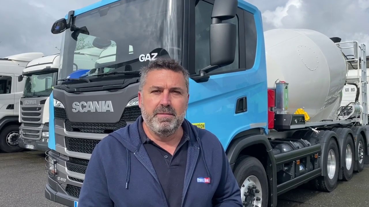Au volant d'un porte-malaxeur Scania G 410 au gaz compressé