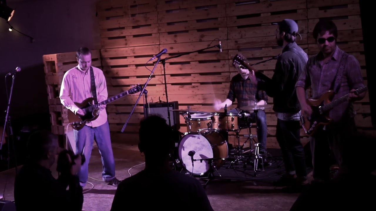 The Surfing Magazines - Roadrunner (Jonathan Richman-The Modern Lovers)
