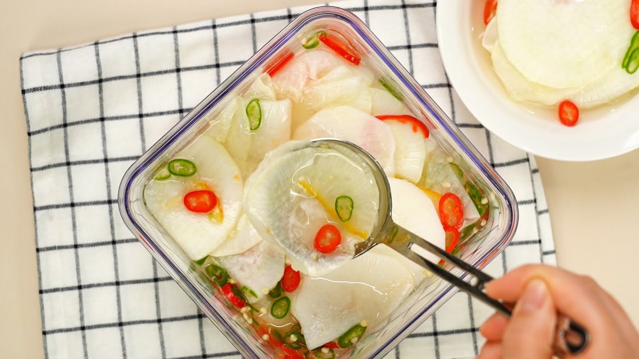 향긋한 유자 향 가득 무절임, 유자무피클