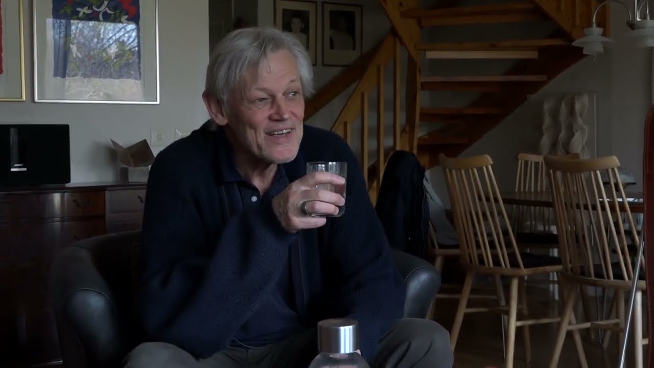 Lambertz: Jag kan säkert ha utsatt kvinnor för obehag