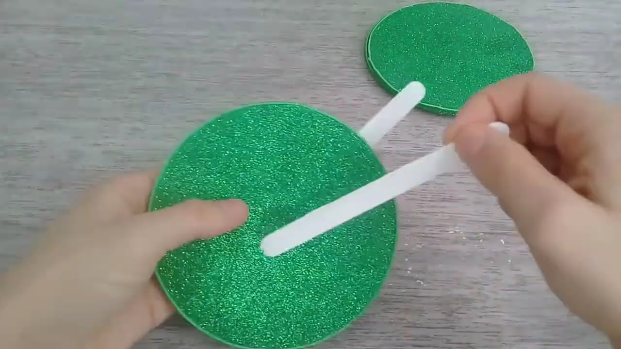 TRICICLO FEITO COM POTE DE MARGARINA | Passo a Passo