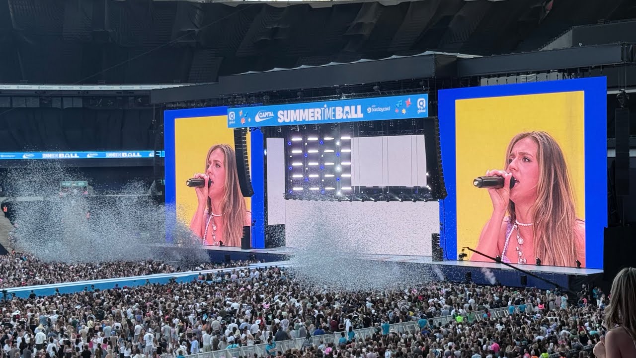 Tate McRae - sports car (live summer time ball audience view 2025)