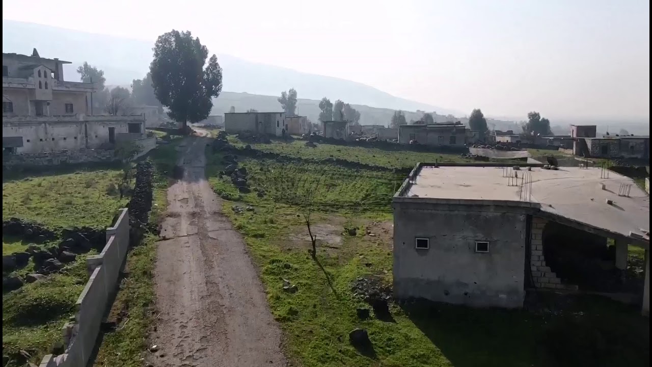 تصوير جوي يظهر قرية الحميدية