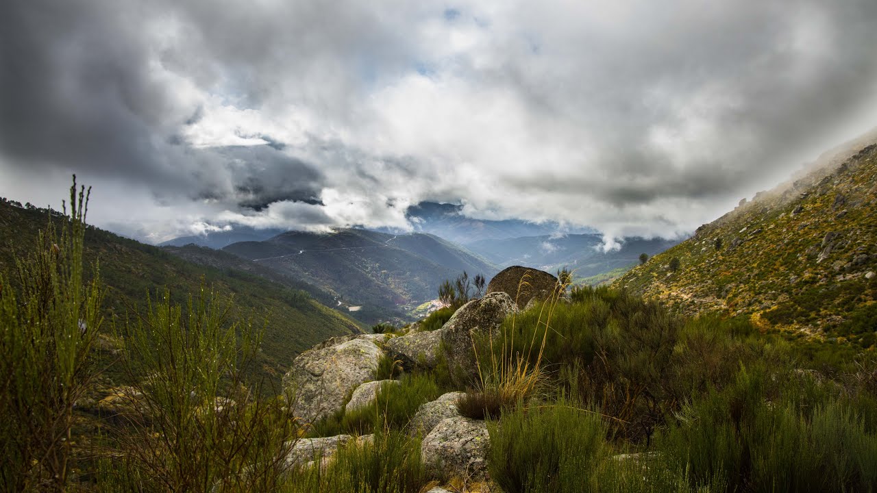 PR5 Garganta de Loriga - Serra da Estrela 4K