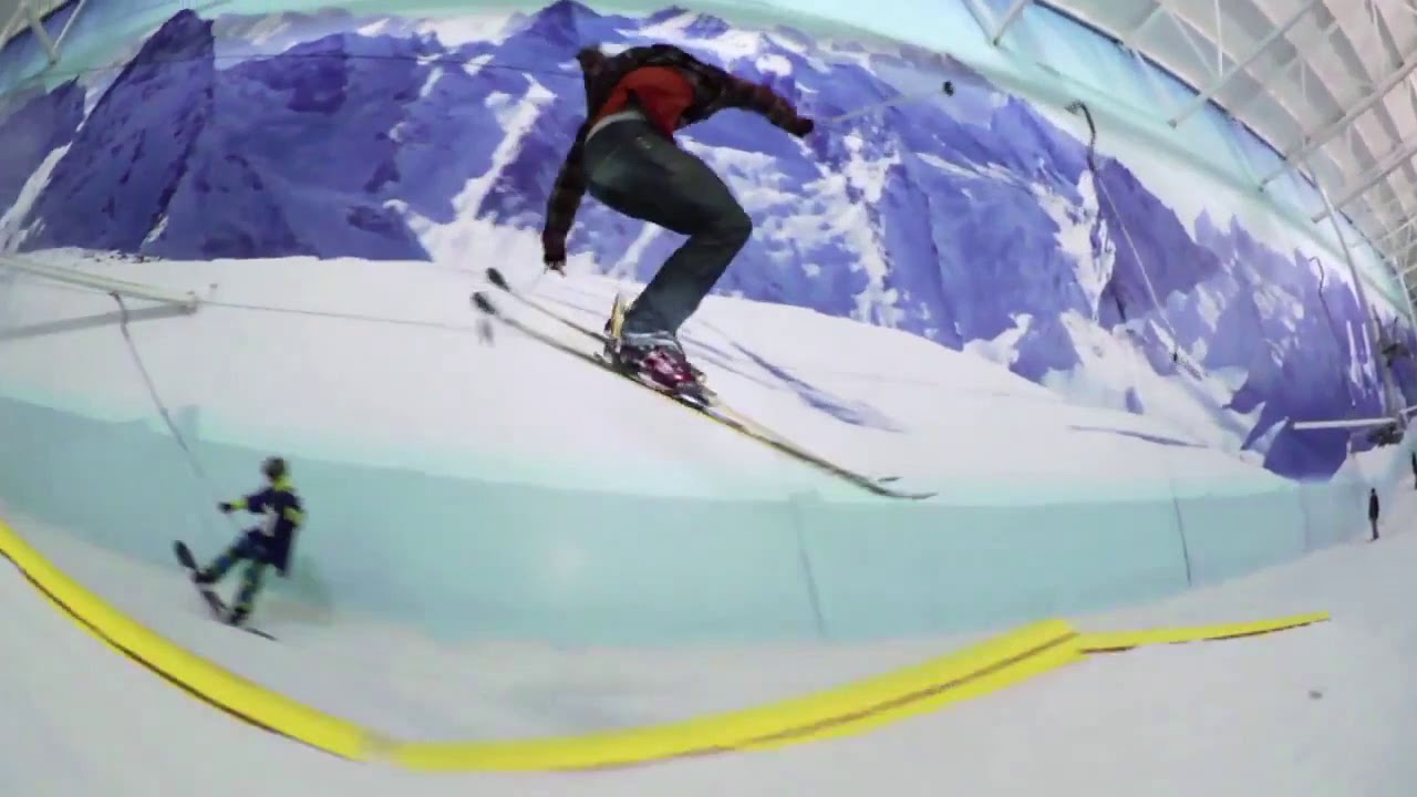 Skiing in the United Kingdom - #LINETravelingCircus Highlight