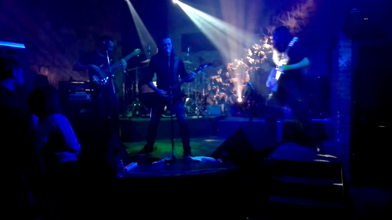 ΧΑΟΣ ΕΓΕΝΕΤΟ - Τελευταίο αντίο (Live στο club The Crow )