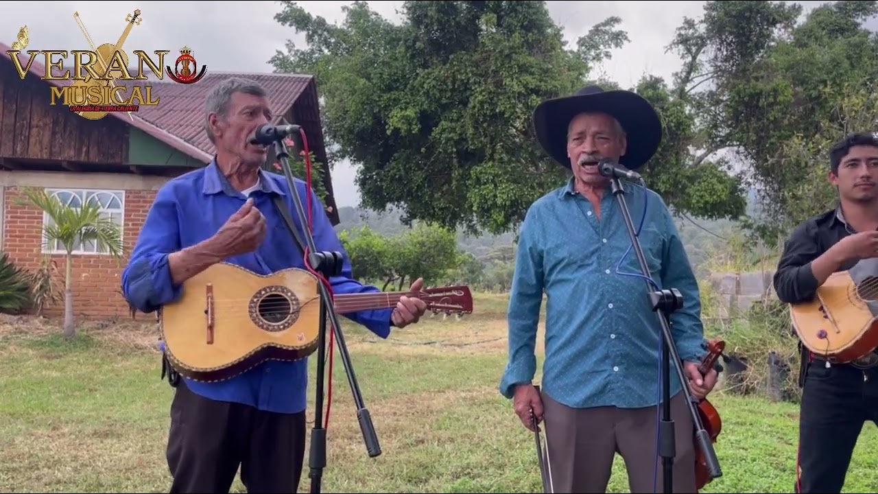 VERANO DE TIERRA CALIENTE CON CANCIONES DE ANTAÑO Y SUS FUNDADORES... Totalmente en vivo... 