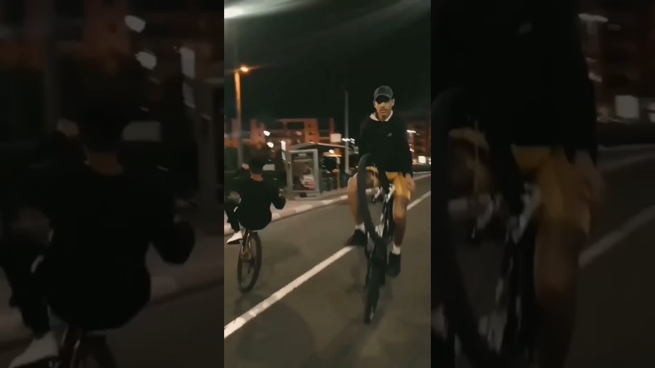 This is morocco🇲🇦😈#bike #bikelife #swerving #subscribe #wheelie #shortvideo #shortsvir #shortsfeed