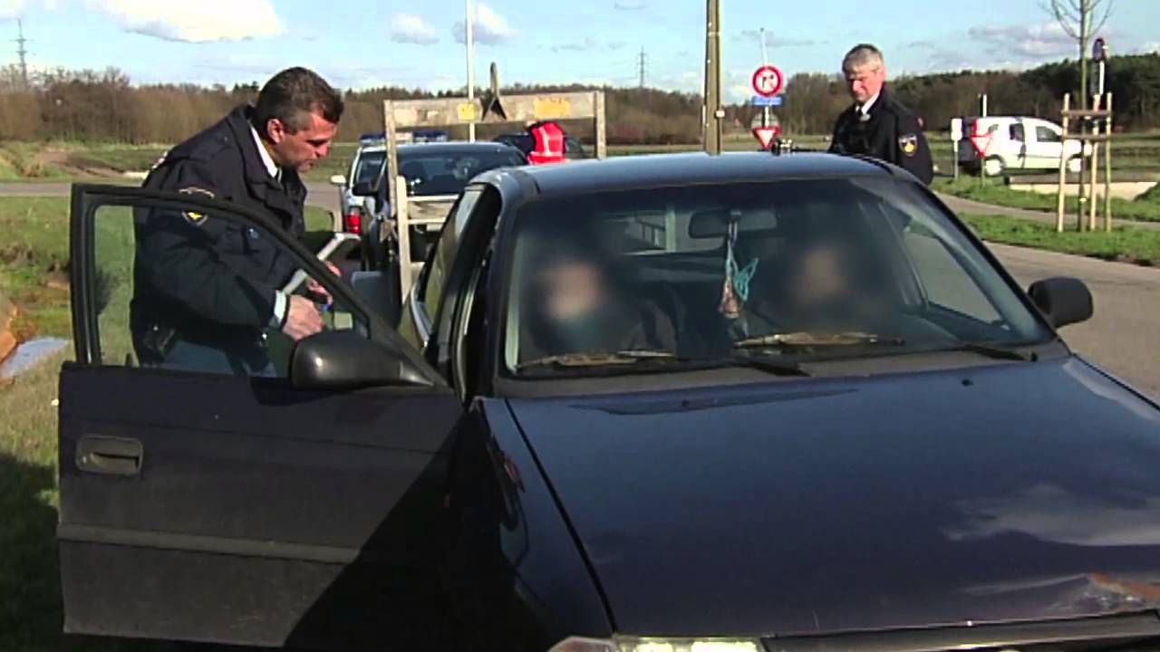 Blik op de Weg OFFICIAL - Fragment Gestolen aanhanger