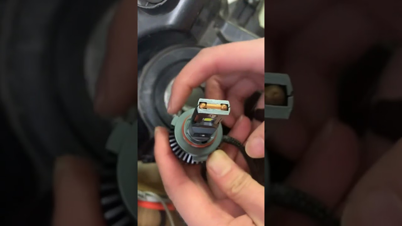 How to install the led headlight bulb 9005/9006/9012 correctly?