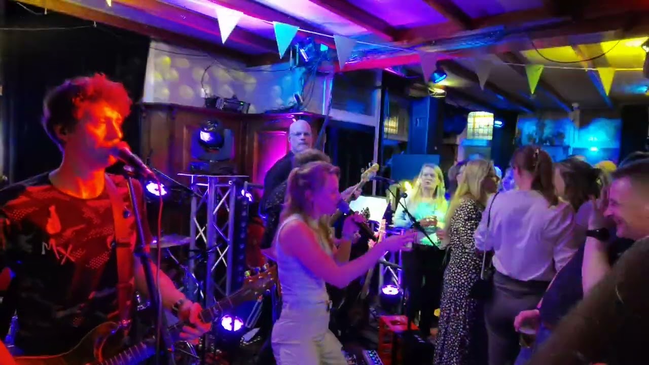 2024-03-02 - Creebles - Cafe de Brink -  Tina Turner Medley (made by Appie)