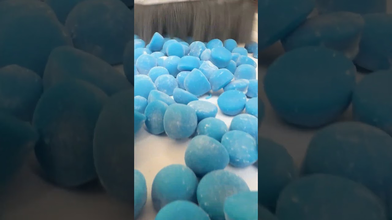 The Most Insane Color!! 🤯💙 #candy #asmr