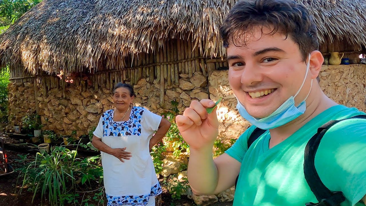 Americano se fue a vivir con una familia maya a un remoto pueblo de la selva