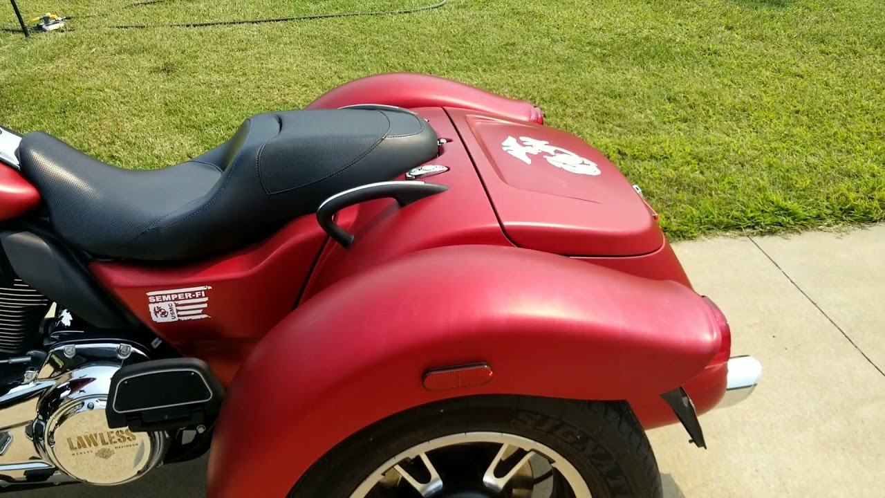 New sound test video. Vance & Hines Slasher slip-ons, de-catted, Screaming Eagle high flow breather.