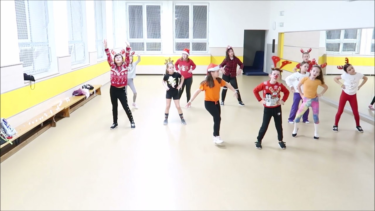 VÁNOČNÍ HODINA 2021