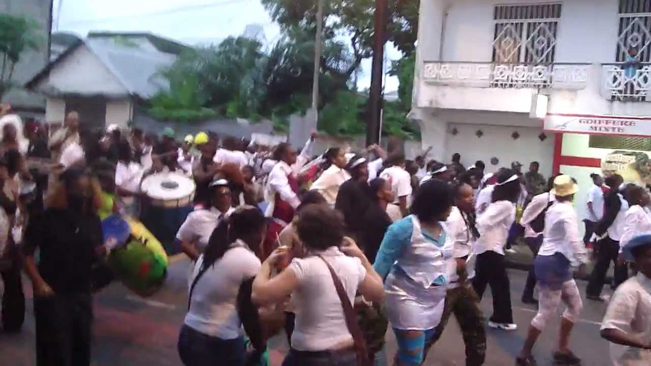 CARNAVAL GUYANE 2012 - LUNDI GRAS 20/02/2012 - KASSIALATA (PART1) - D973