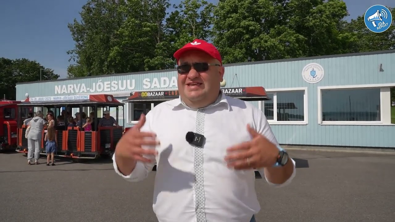 Туристический паровозик в Нарва-Йыэсуу