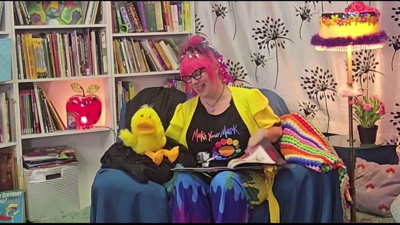 Interrupting Chicken and the Elephant of Surprise | Storytime with Mimi Zucchini & Baby Duck 🐥