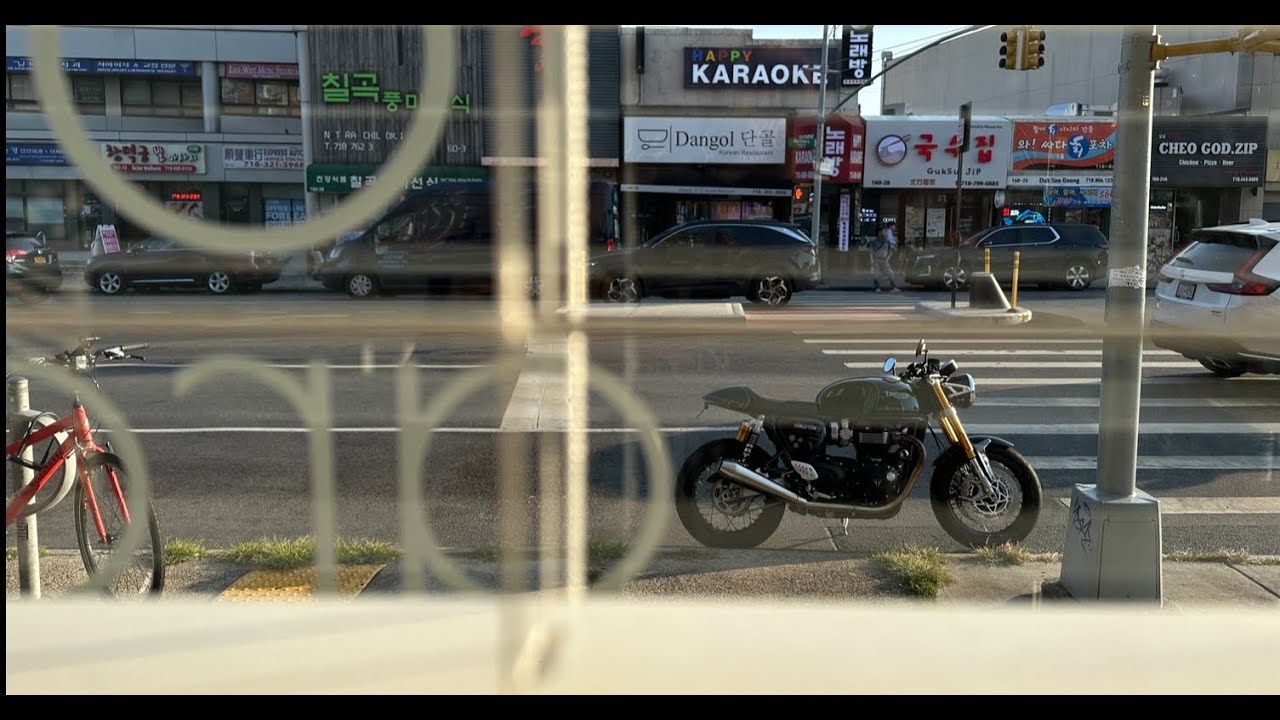 Thruxton FE - Cafes In Queens - 18.5 gram Coffee