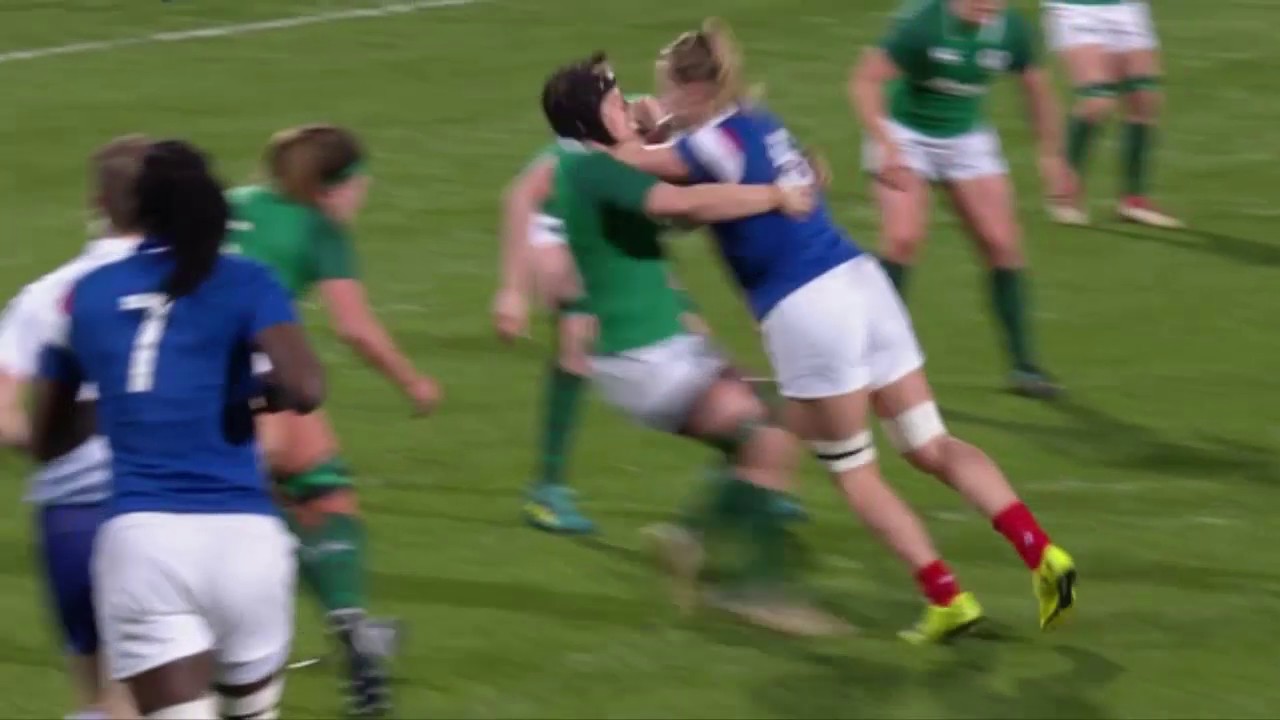 Romane Menager red carded for leading with forearm. [W/ Ireland vs France '19]