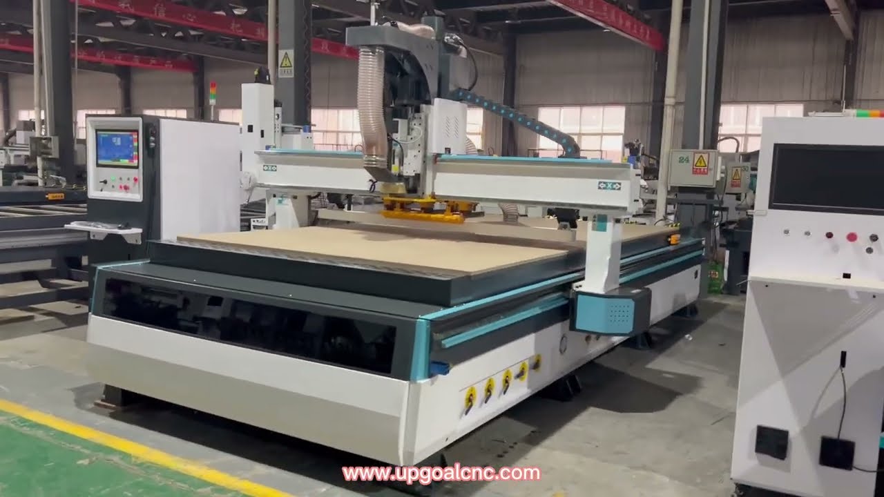 2000*4000mm Automatic Tools Changing SYNTEC ATC CNC Router with 6 Pcs Tools Changing