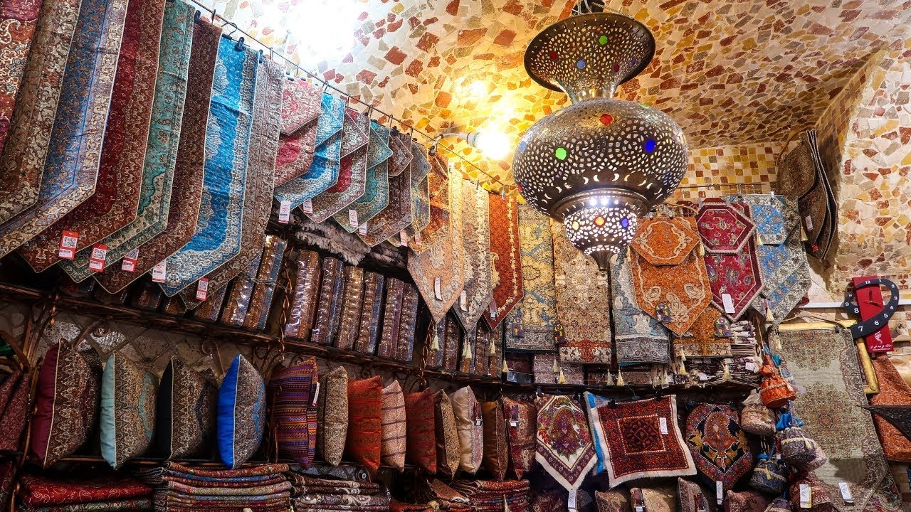 Buying persian rugs in Iran! Tehran Grand Bazaar and Golestan Palace