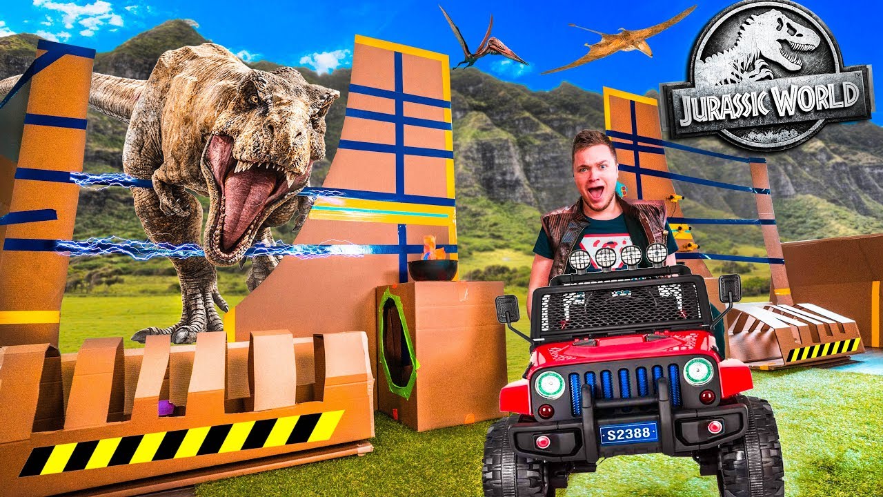 REAL LIFE JURASSIC WORLD BOX FORT ESCAPE! 🦖
