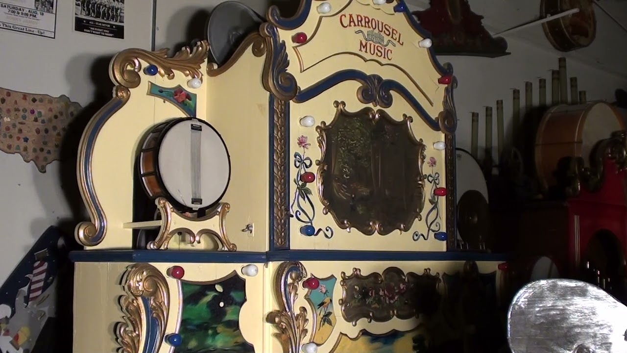 Wurlitzer 153 Band Organ Plays Yankee Doodle Dandy