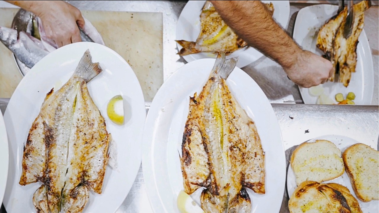 Greek BBQ in Athens 🇬🇷 🔥 | Live Greek Music, Dancing & Amazing Food