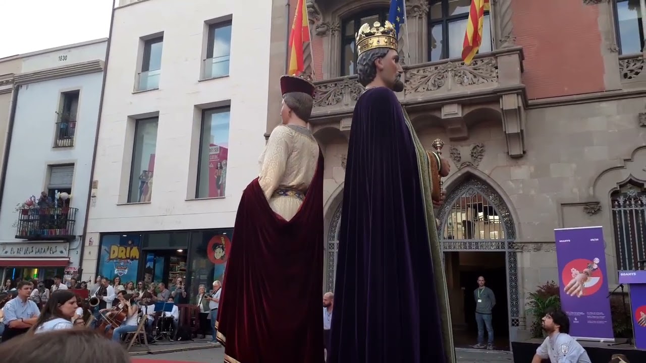 Ball dels gegants grossos de Granollers - 60è aniversari dels Gegants Vells🎉🎉