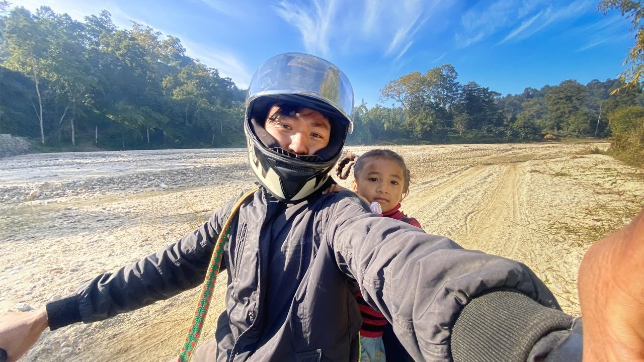 Jhapa bata sabira saman ko bike travel garako maja vayo 