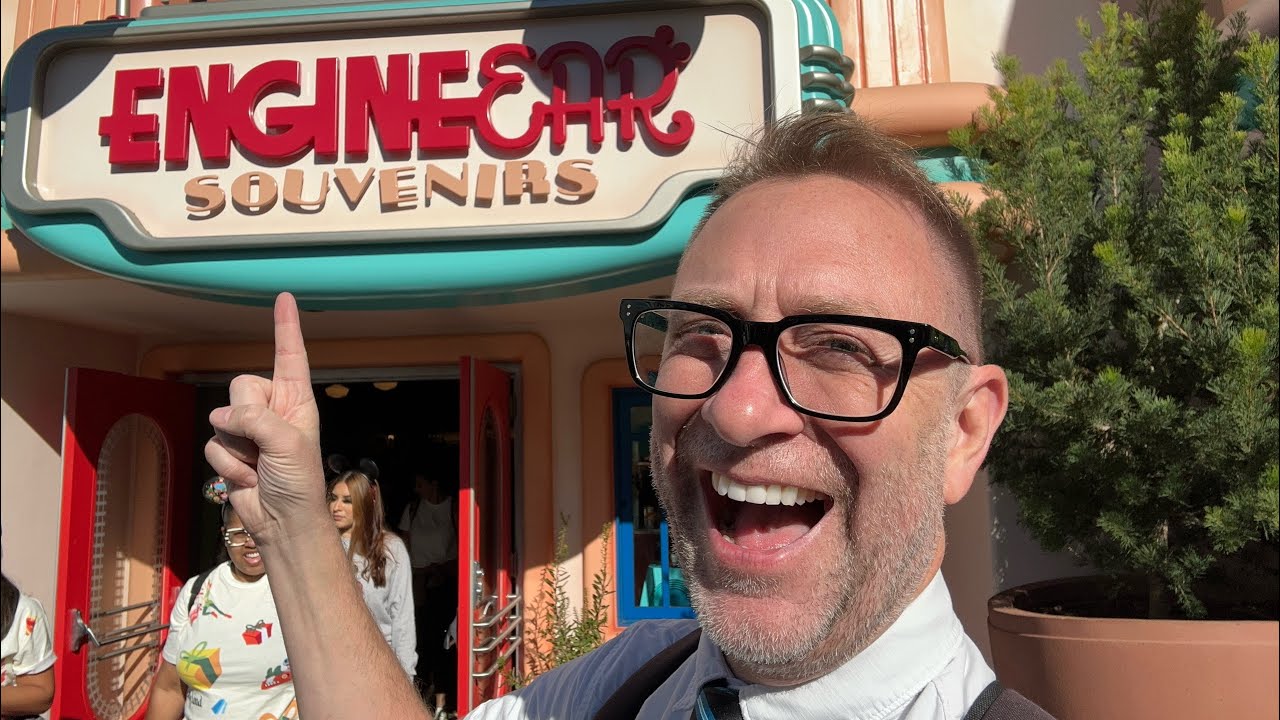 THE MOST UNIQUE Store In All Of Disneyland And You've NEVER Noticed It