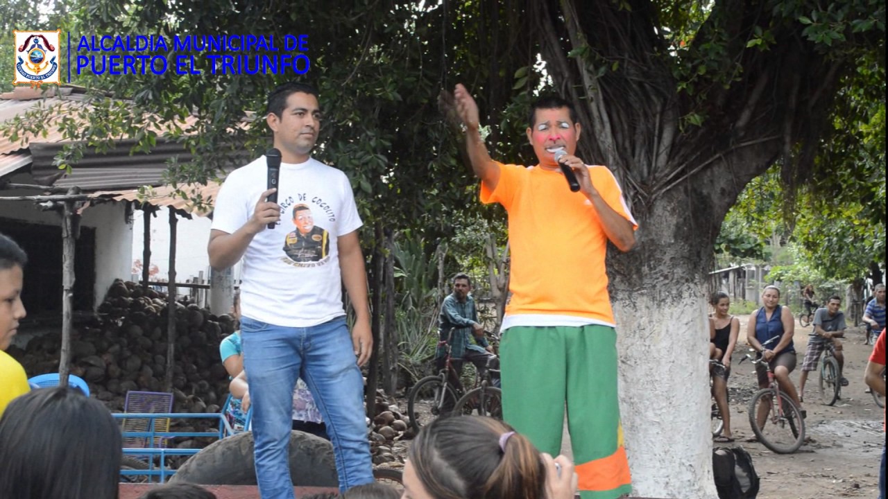 Show de cocolito en la Isla El Espíritu Santo, Puerto El Triunfo.