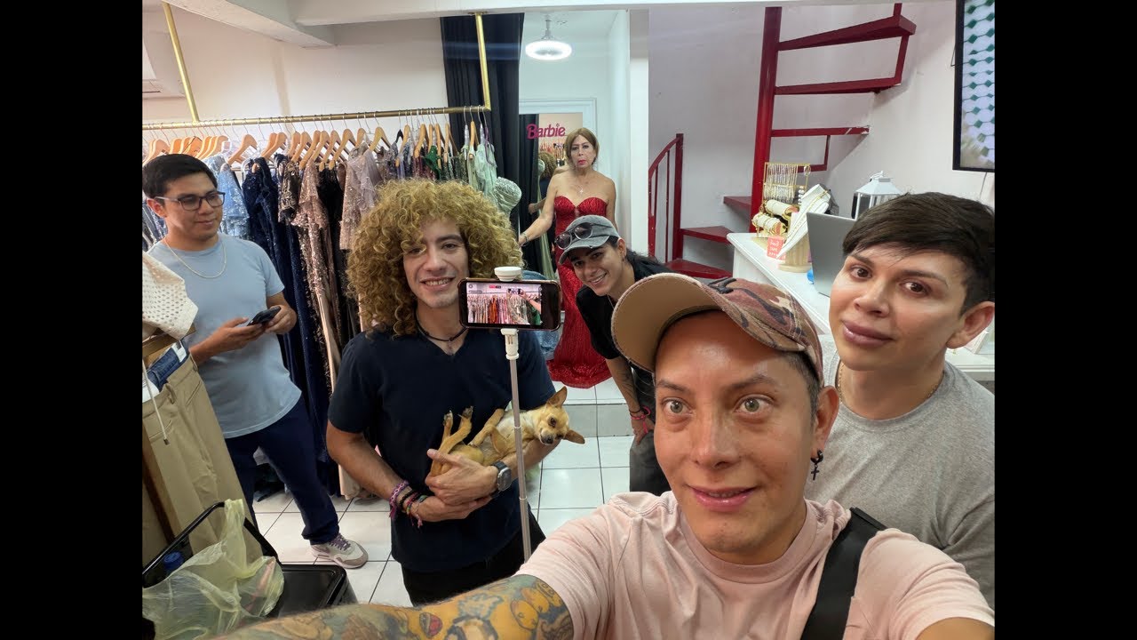 Buscando vestido para la reina de la primavera