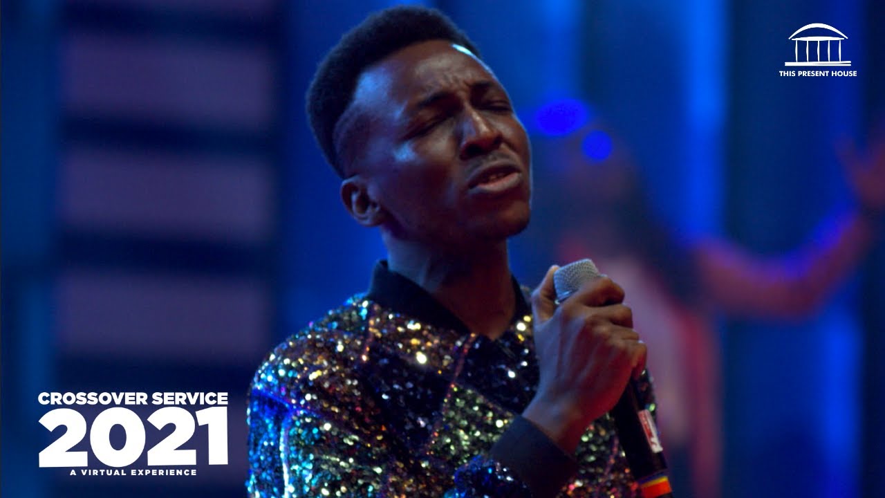 Watch the full ministration by Frank Edwards & One Music at the 2021 Crossover Experience