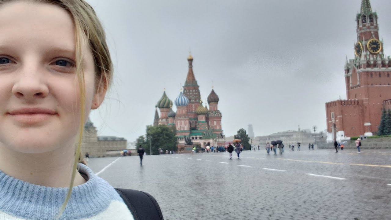 ПРИЕХАЛИ В МОСКВУ!?/ поездка в Россию!