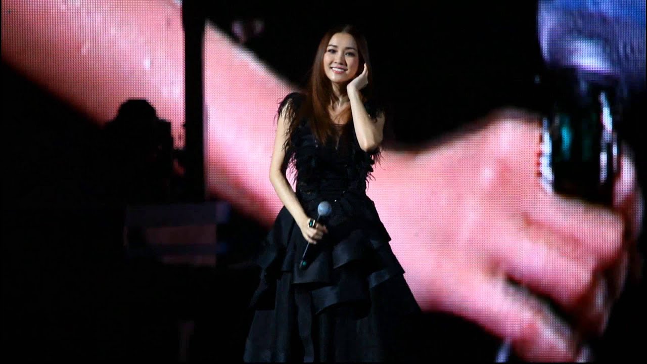 《眼淚的名字》 謝安琪【方大同Lights Up世界巡迴演唱會- 香港站】20131201