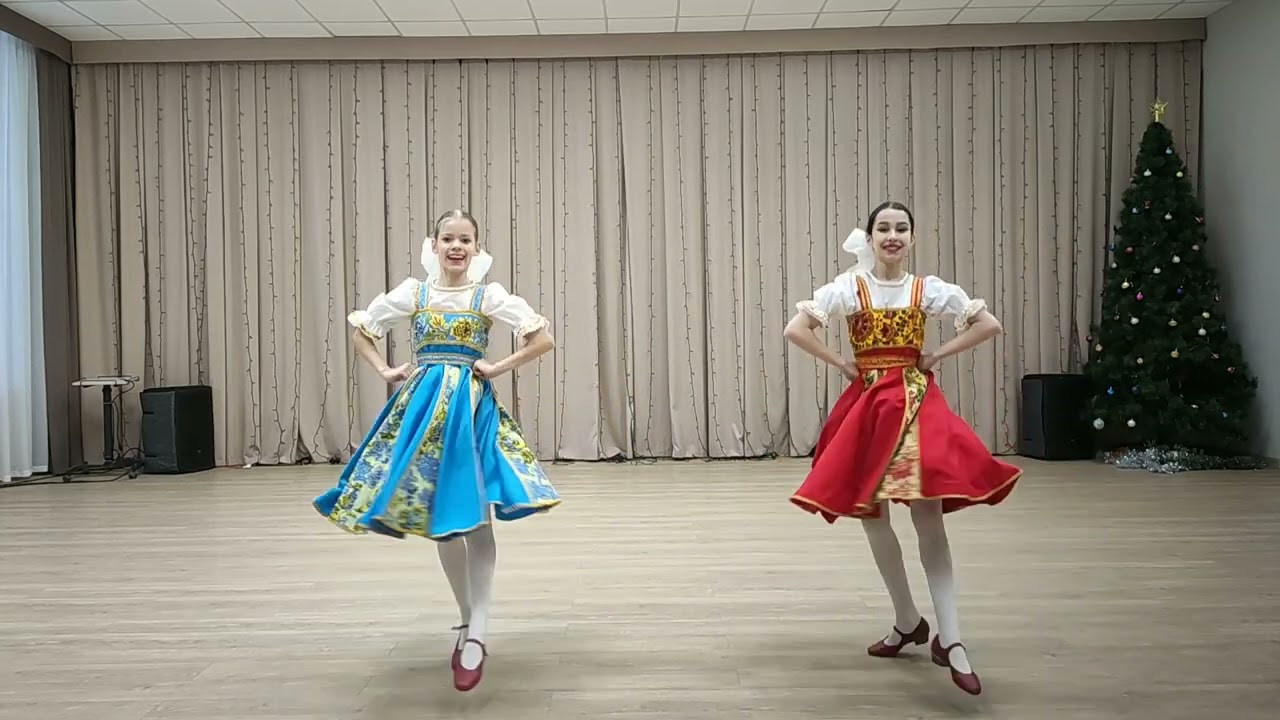 Чибатуха. Исполняют Прохорова Екатерина и Елизарова Валерия. 