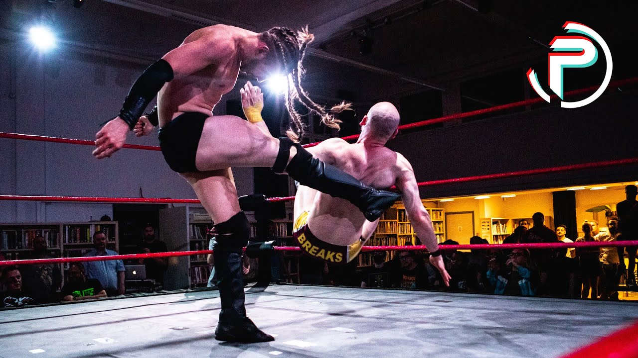 Jordon Breaks vs. Connor Mills • Full Match