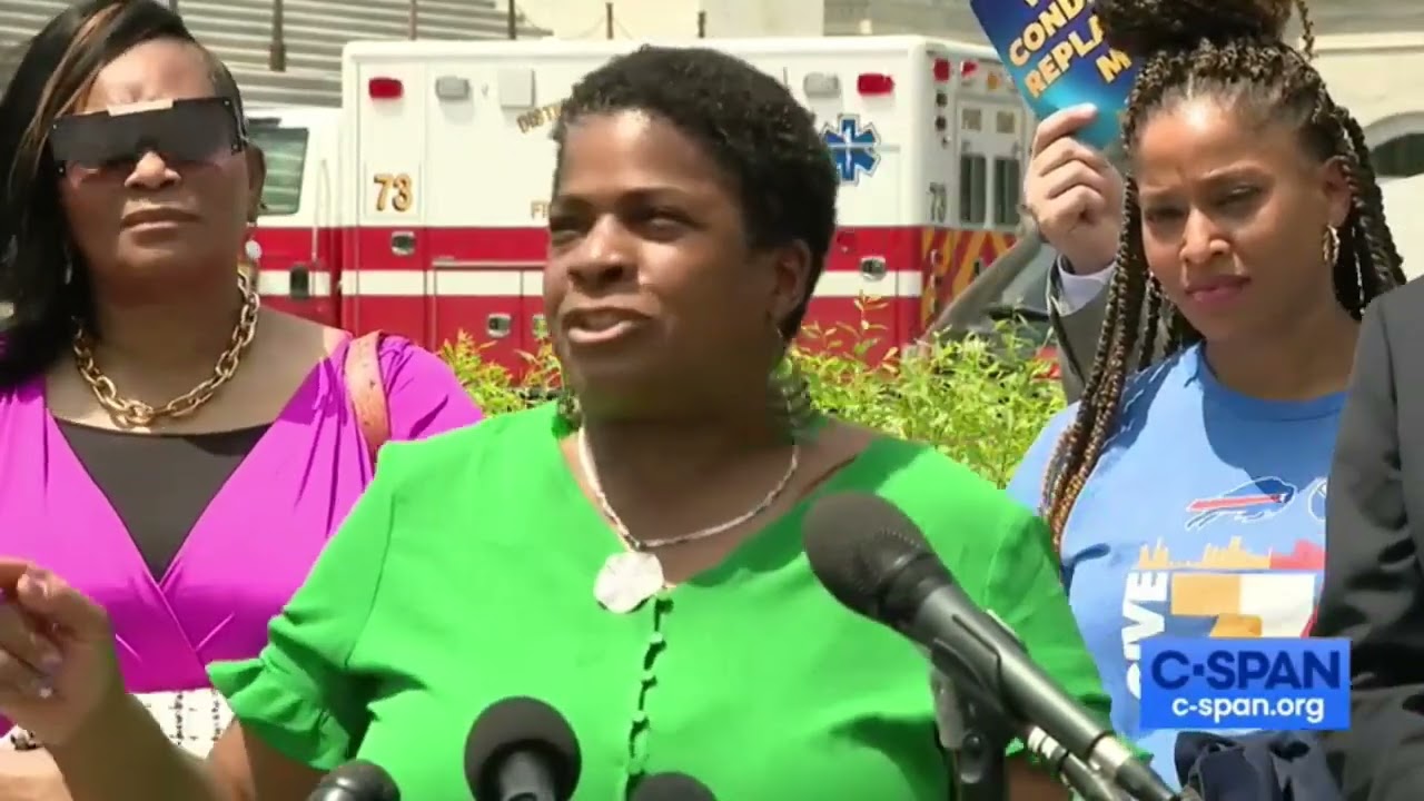 Pam Young, Daughter of Buffalo Shooting Victim Pearl Young, Speaks at News Conference in DC