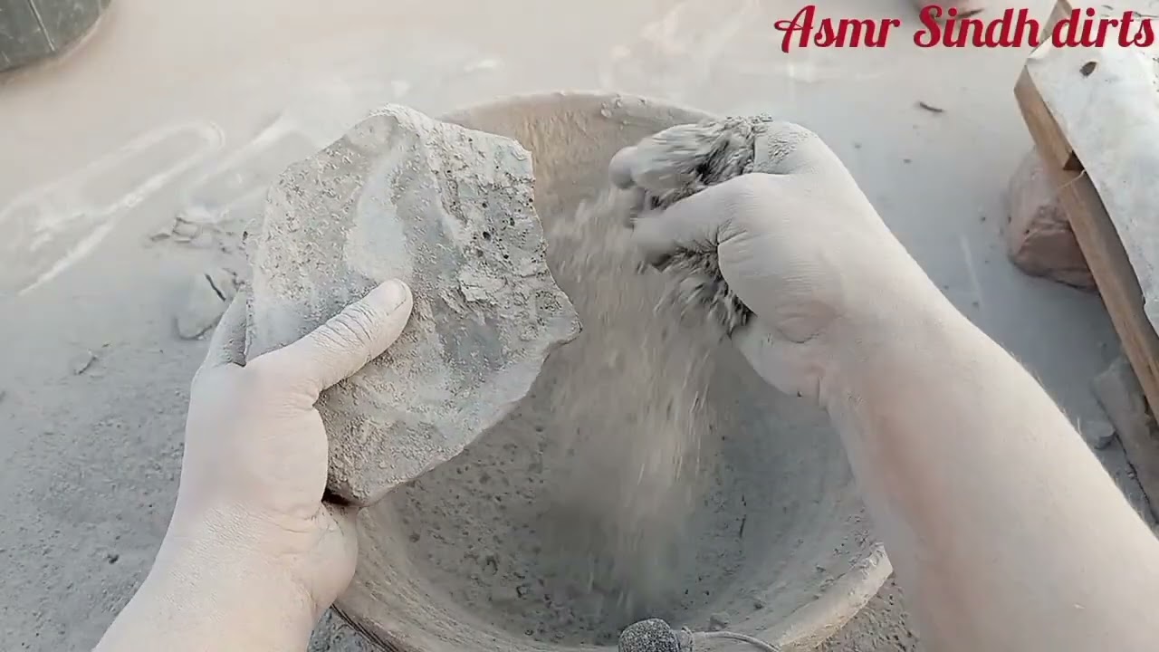 Dry floor Crumbling ASMR Oddlysatisfying #pure mud #cement 