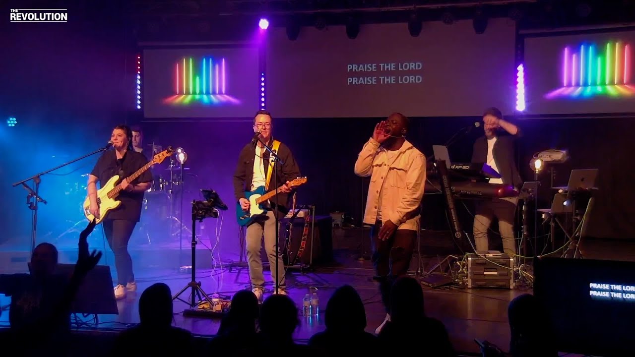 Praise met Godwin Arhin - The Revolution Limburg